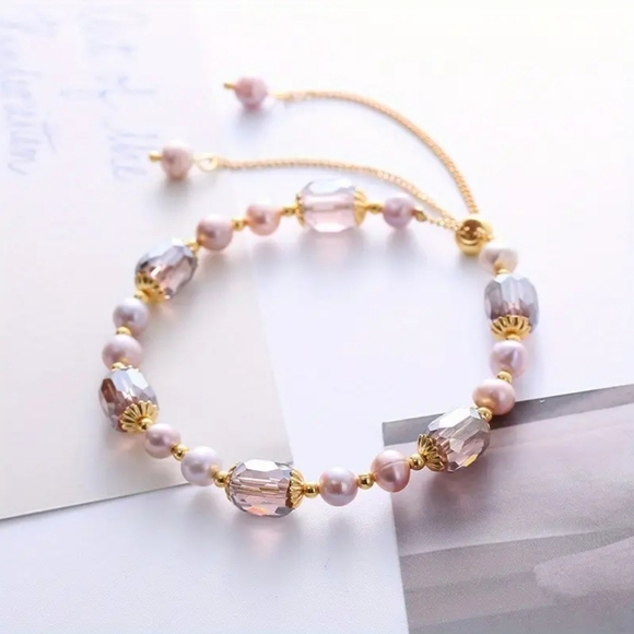 Elegant Pearl and Crystal Stretch Bracelet Adjustable Nwt - Picture 1 of 2